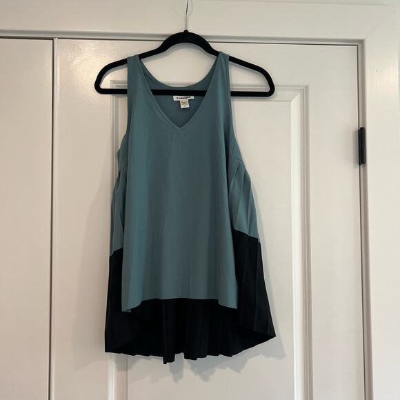 Athleta Women's Tank Top‎ Pleated Back Teal and Black Size Small - Picture 1 of 4